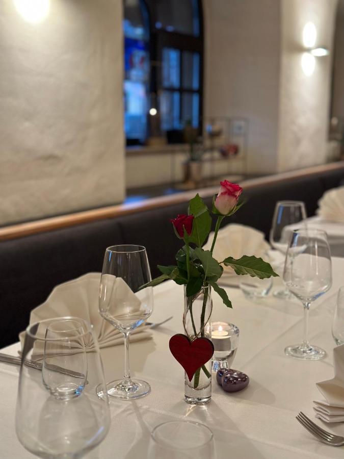 Herzogskelter Restaurant Hotel 居格林根 外观 照片